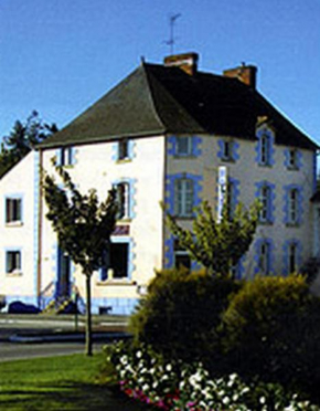 Гостиница Hôtel Saint-Marc  Плоермель